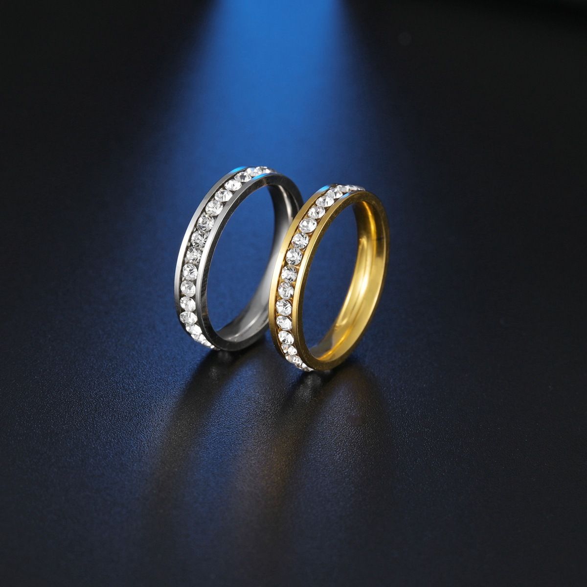Women's Simple Classic Single Row Diamond Ring