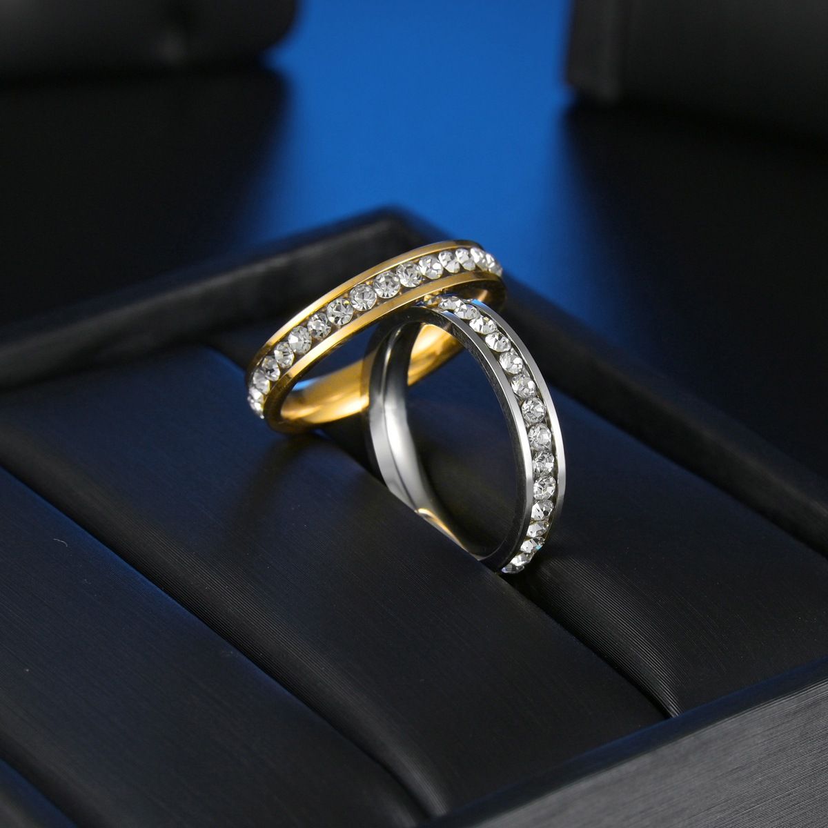 Women's Simple Classic Single Row Diamond Ring
