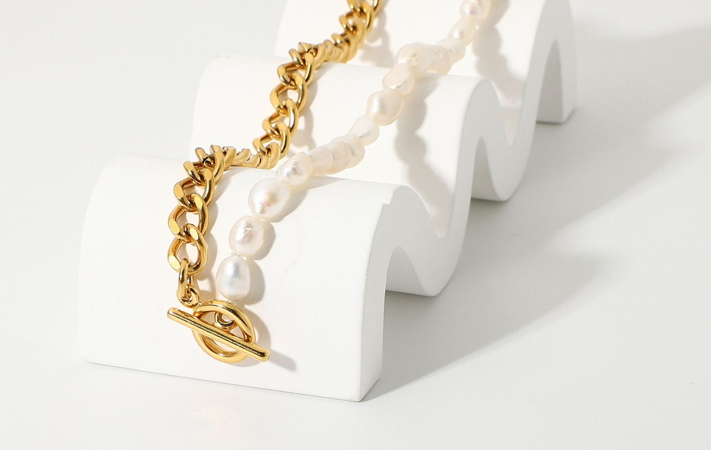 Classical Style Ot Buckle Cuban Chain Freshwater Pearl Necklace Stainless Steel Half Chain Half Pearl Stitching Connected Necklace Female